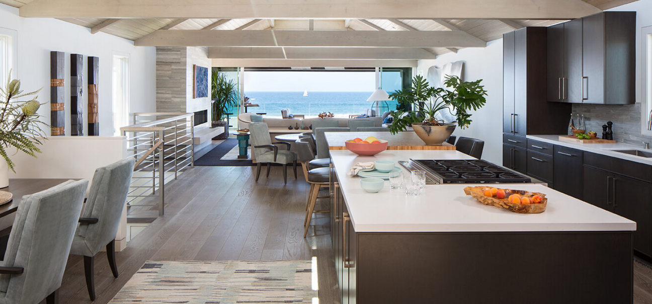 Coastal Interior Finish: Fresh Concepts for an Elegant Home with Luxury Furniture