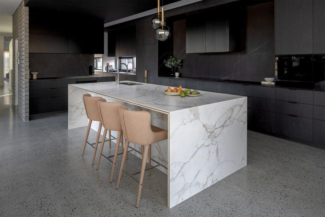 Kitchen Central Islands - G7 Luxury Interiors (UK)